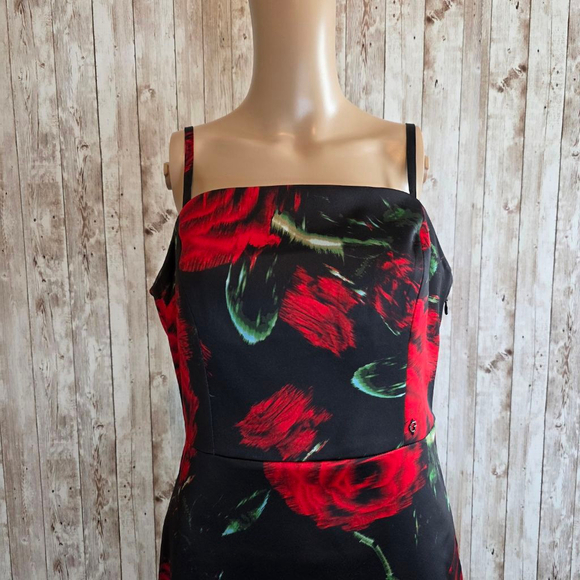 Women's Guess Black Red Rose Print Mini Dress Size M - Picture 5 of 13